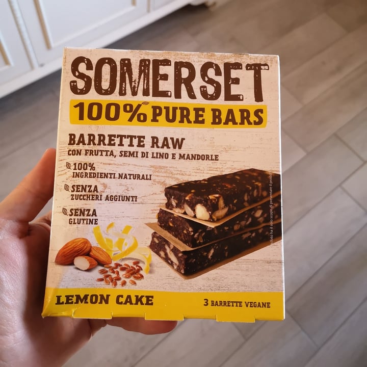 photo of Somerset Barrette raw lemon cake shared by @bebaveg on  27 Oct 2022 - review