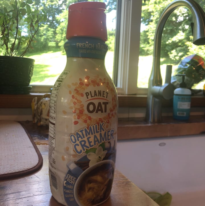 photo of Planet Oat French  Vanilla Oatmilk Creamer shared by @stopconsuminganimals on  04 Jul 2021 - review