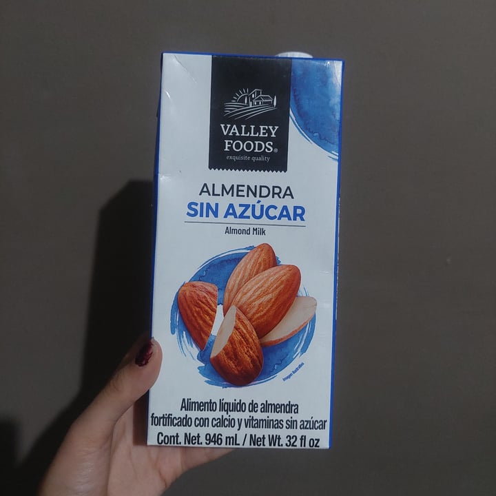 photo of Valley Foods Leche de Almendra shared by @elidarko on  26 Aug 2022 - review