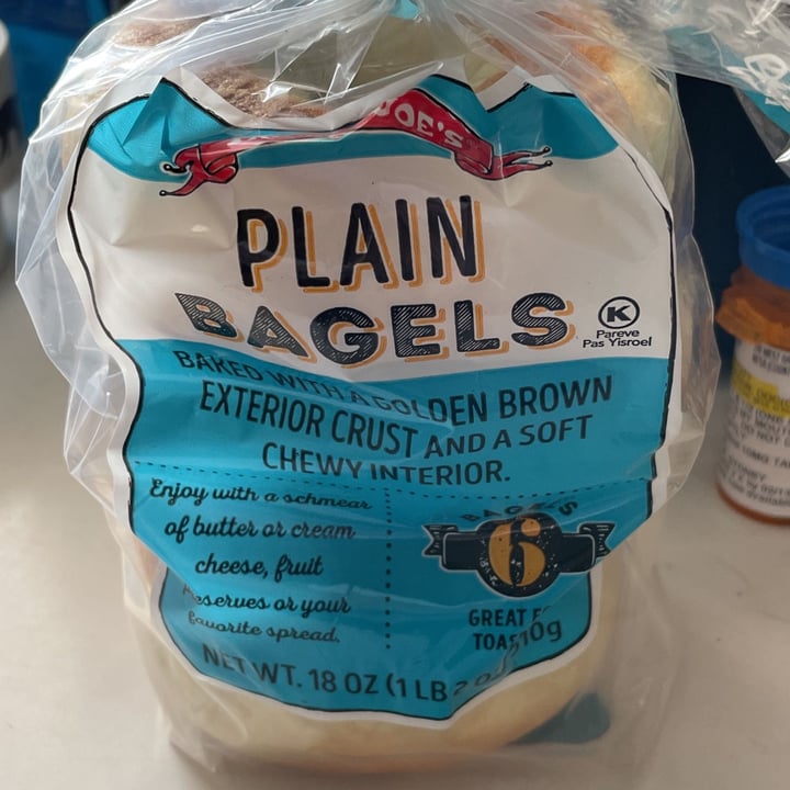 photo of Trader Joe's Plain Bagels shared by @slanderson34me on  09 Sep 2022 - review