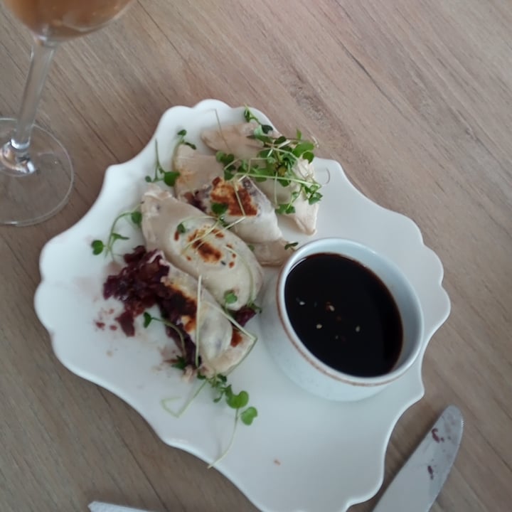 photo of Gigi`s Restaurante Vegano Gyozas shared by @mauardila on  01 Sep 2021 - review