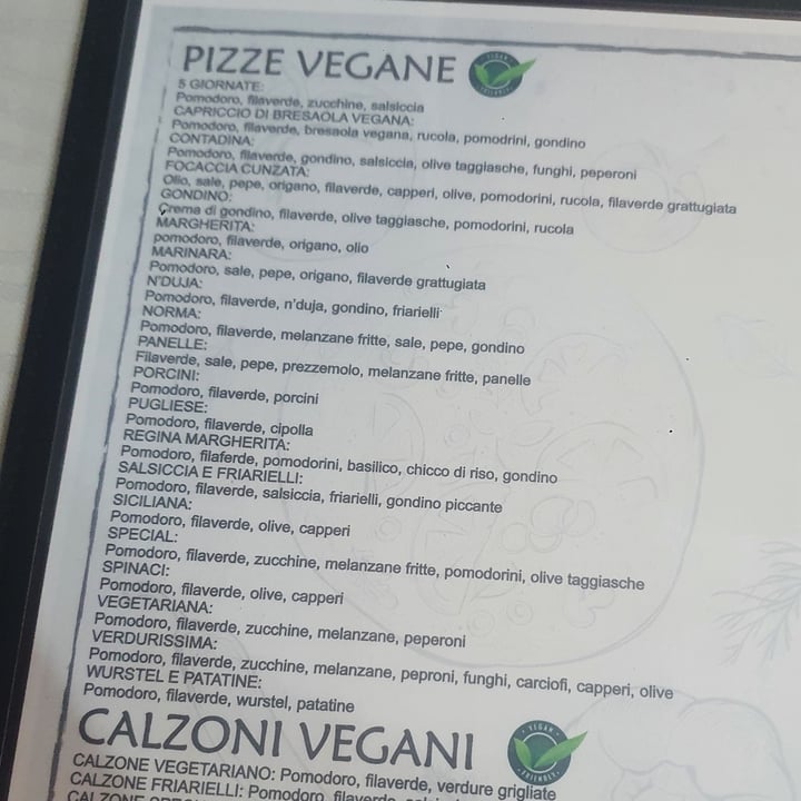 photo of Trinacria Pizzeria pizza salsiccia e friarielli shared by @lindasunny on  23 May 2022 - review