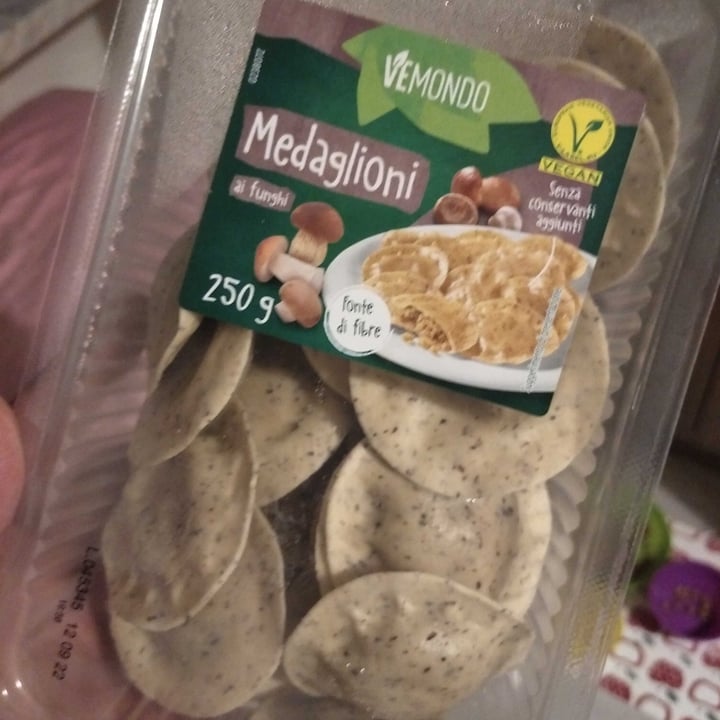 photo of Vemondo  Medaglioni ai Funghi shared by @lolasp on  10 Aug 2022 - review