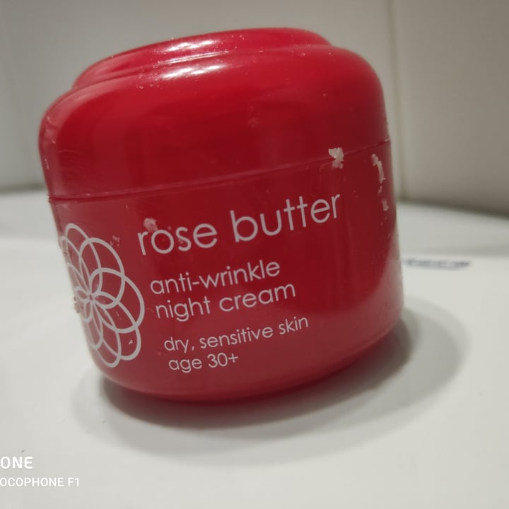 photo of Ziaja Crema De Noche Rosa Mosqueta shared by @lola1501 on  13 Jan 2021 - review