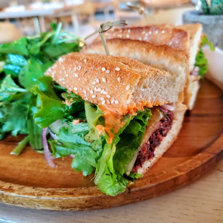 review photo of Cafe Gratitude Venice I Am Magical shared by @vagrantvegan on 05 Nov 2022 - review