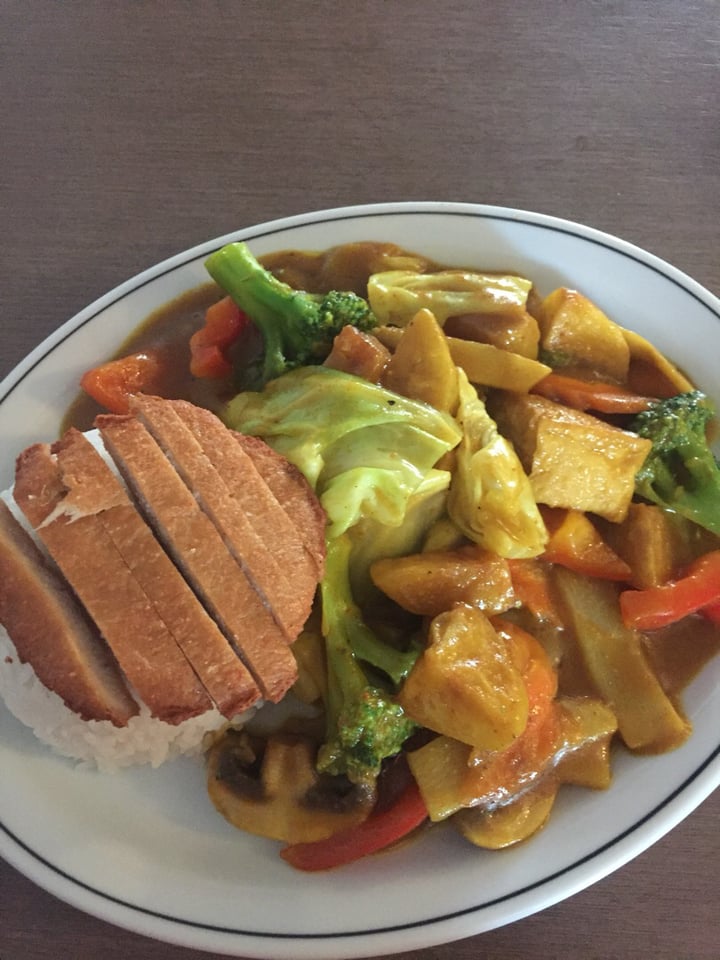 photo of Zen Gardens Soy Chicken, Tofu, and Mixed Vegetable Curry with Rice shared by @beecee on  31 Jul 2019 - review