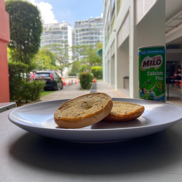 photo of eVeg Vegetarian Garlic Bread shared by @jiaqi on  12 May 2021 - review