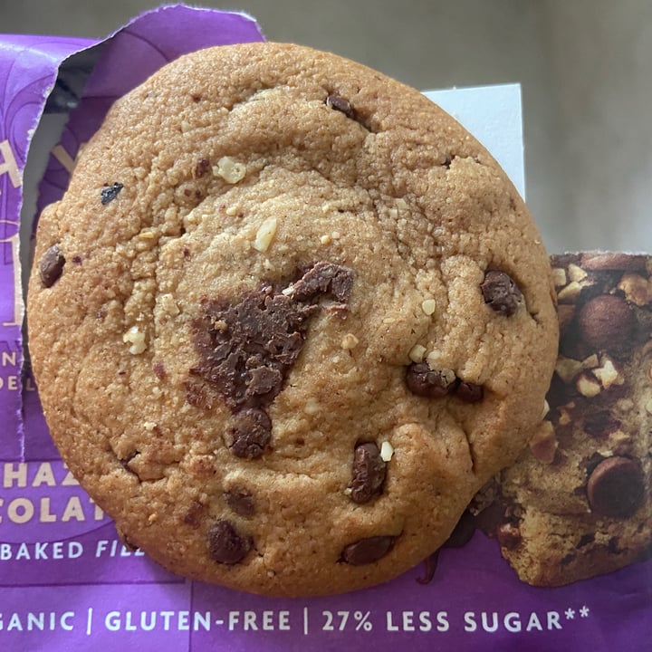 photo of Rhythm 108 Hazelnut chocolate praline soft-baked filled cookie shared by @elizabethmullaney on  15 Jun 2021 - review