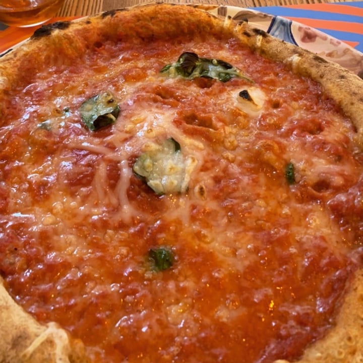review photo of Capperi che Pizza Margherita Vegan shared by @martinavirdis on 25 Nov 2021 - review