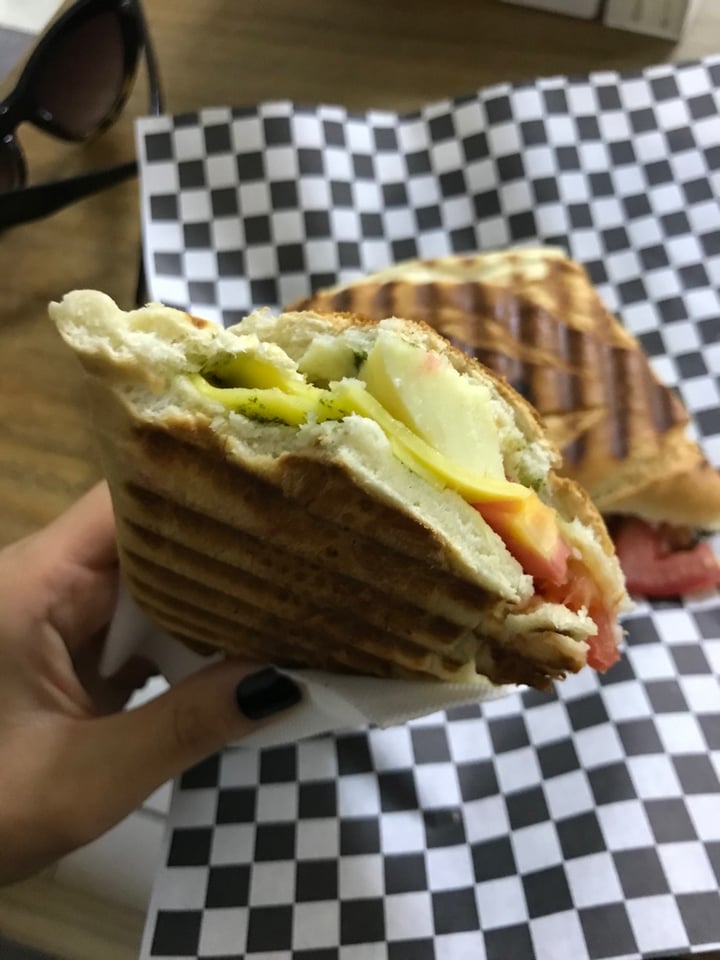 photo of Nicecream Chile Sandwich Caprese shared by @franciscasotz on  13 Mar 2020 - review