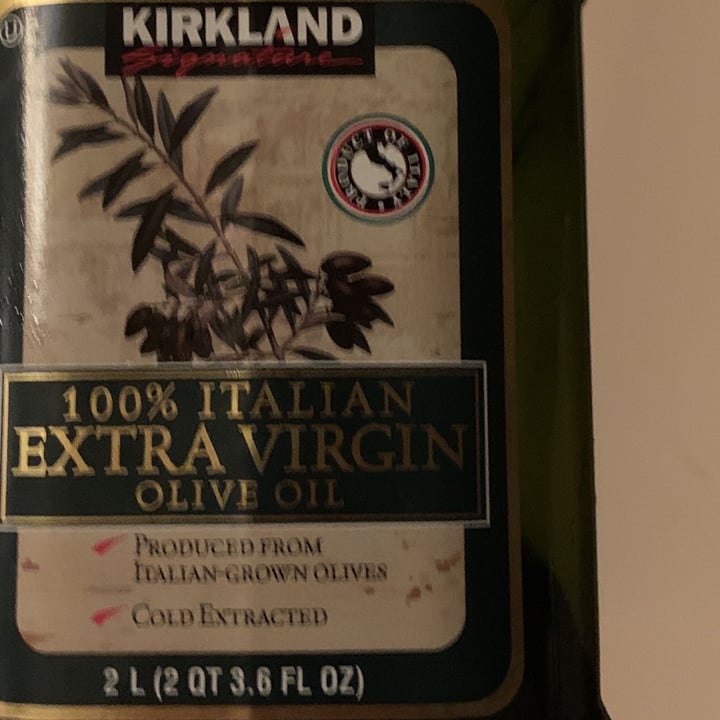 photo of Kirkland Signature Organic extra virgin olive oil shared by @ryanwoodhead01 on  03 Jan 2022 - review