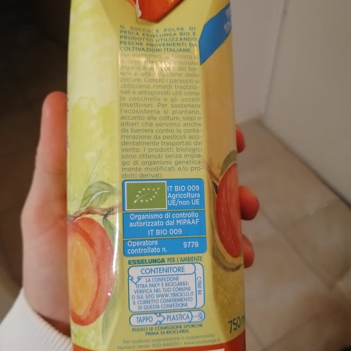 review photo of Esselunga Bio Succo e polpa di pesca shared by @bohacaso on 13 Apr 2022 - review