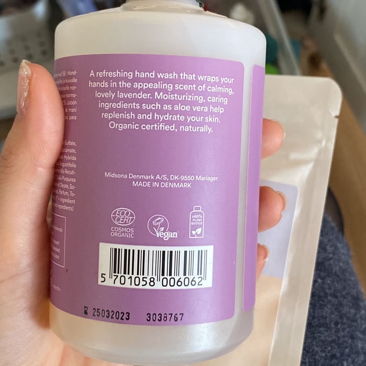 review photo of Urtekram Hand wash shared by @miniribeiro on 17 Apr 2022 - review