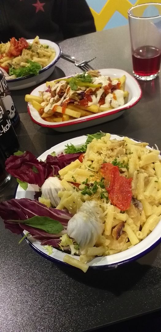 photo of V Rev Vegan Diner Mac n cheese shared by @stacey182 on  04 Dec 2019 - review