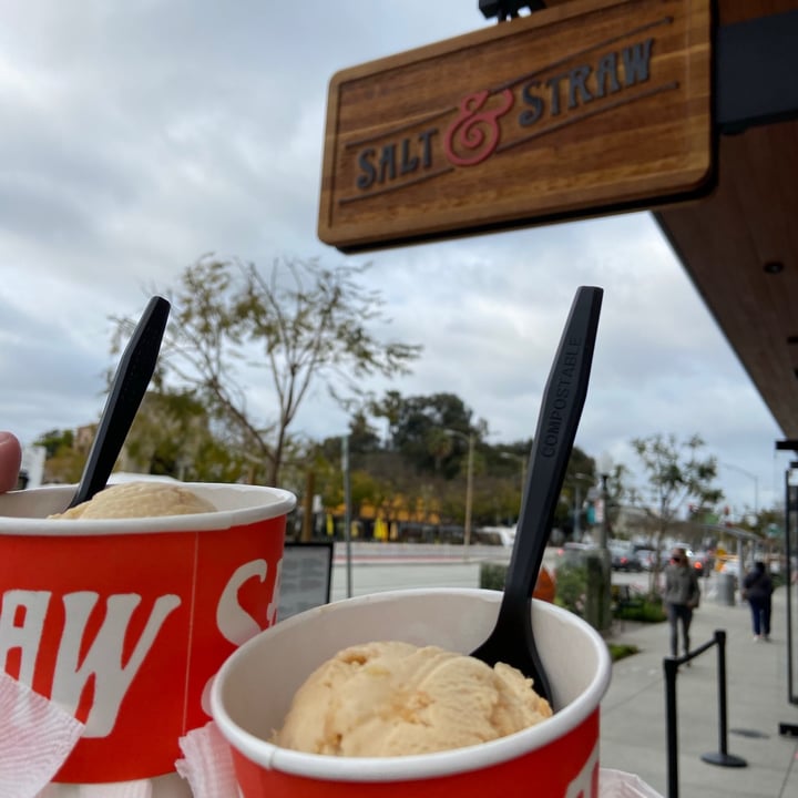 review photo of Salt & Straw Peanut Butter Captain Munch shared by @rachreviews on 15 Apr 2021 - review