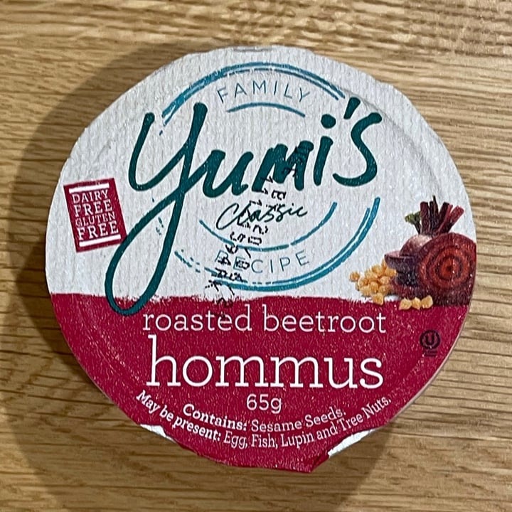 photo of Yumi's Roasted Beetroot Hommus shared by @anoifkralc on  14 Jun 2021 - review