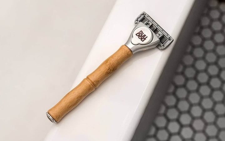 photo of Bulldog Bulldog Razor shared by @gheorghe on  07 Apr 2020 - review