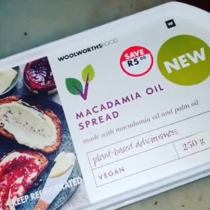 photo of Woolworths Food Macadamia Oil Spread shared by @plantpoweredpayalla on  15 Oct 2020 - review