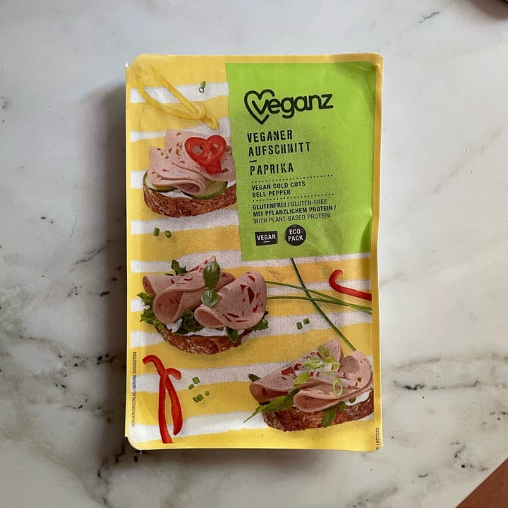 photo of Veganz Veganer Aufschnitt Paprika shared by @bloomingbeatrice on  12 Apr 2022 - review