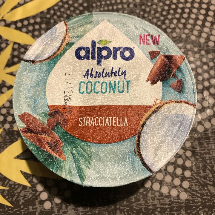photo of Alpro Absolutely Coconut Stracciatella shared by @sara1304 on  03 Dec 2022 - review