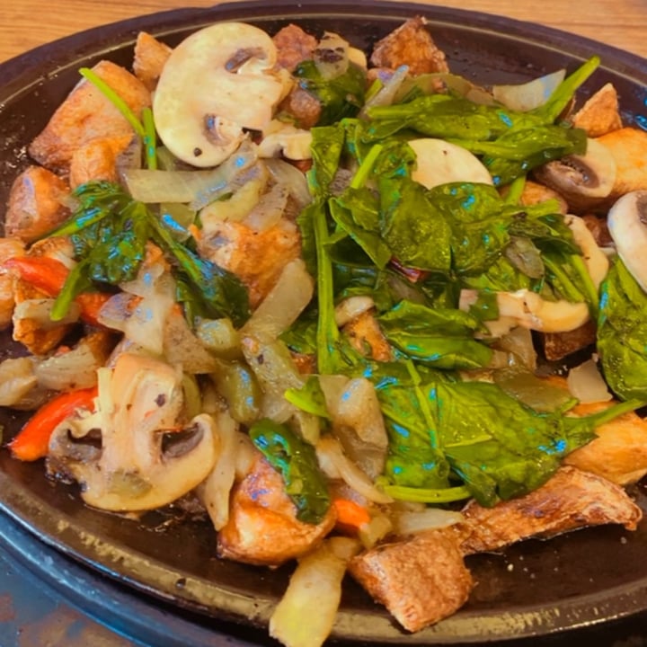 photo of Denny's Veggie Skillet shared by @melybee on  04 Nov 2022 - review