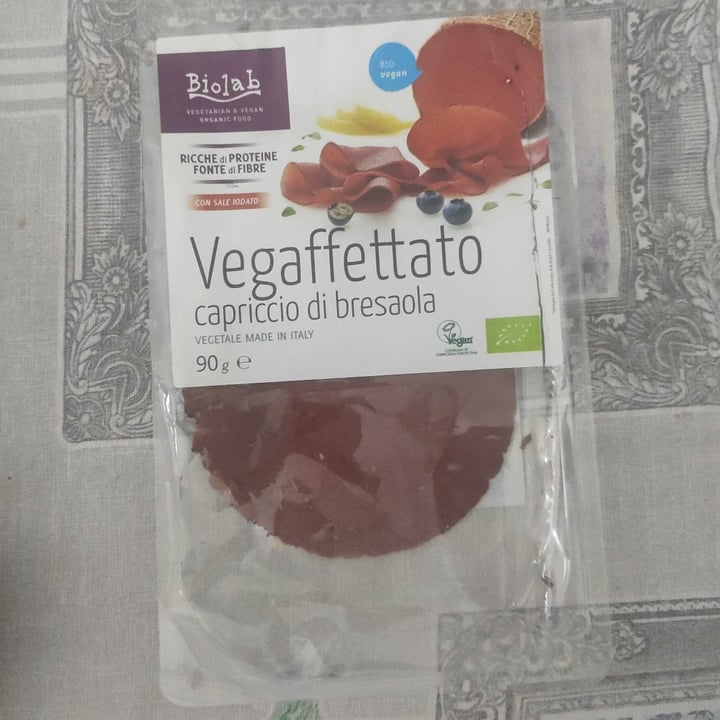 review photo of Biolab Vegaffettato Capriccio Di Bresaola shared by @giadamirabile on 21 Apr 2021 - review