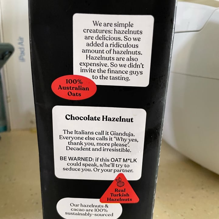 photo of Oatside Oatside Chocolate Hazelnut shared by @pq on  02 Sep 2022 - review