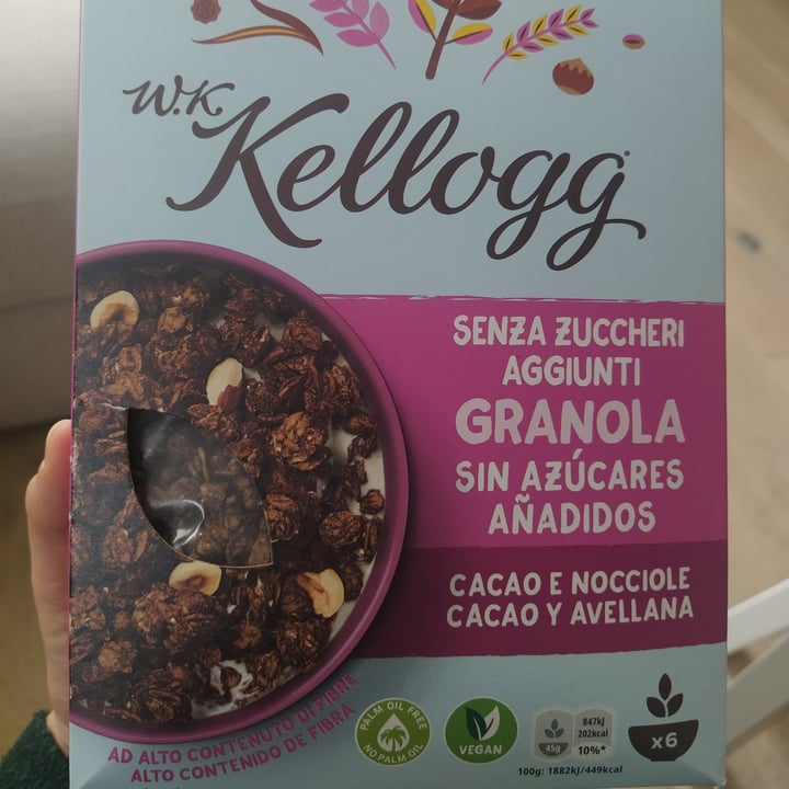review photo of Kellogg's Cocoa And Hazelnut Granola shared by @francescaserafino on 13 Apr 2022 - review