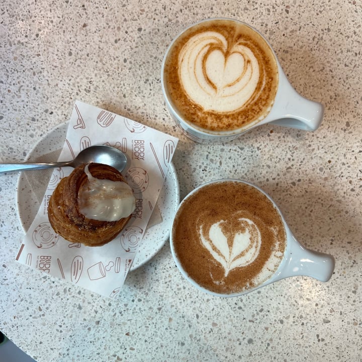 review photo of BUDDY BUDDY Cinnamon Roll shared by @benedettaa on 22 Aug 2022 - review