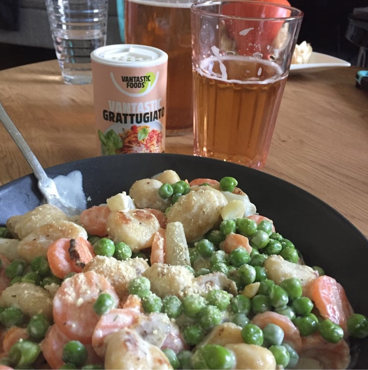 review photo of Vantastic Foods Grattugiato shared by @anikablnd on 13 Sep 2020 - review
