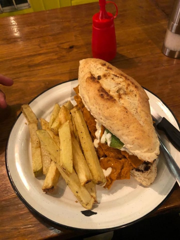 photo of Revolucion Verde Torta de chilaquiles shared by @akgonzd on  11 Dec 2019 - review