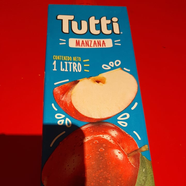 photo of Tutti Jugo Manzana shared by @bautistatomxs on  22 Dec 2021 - review