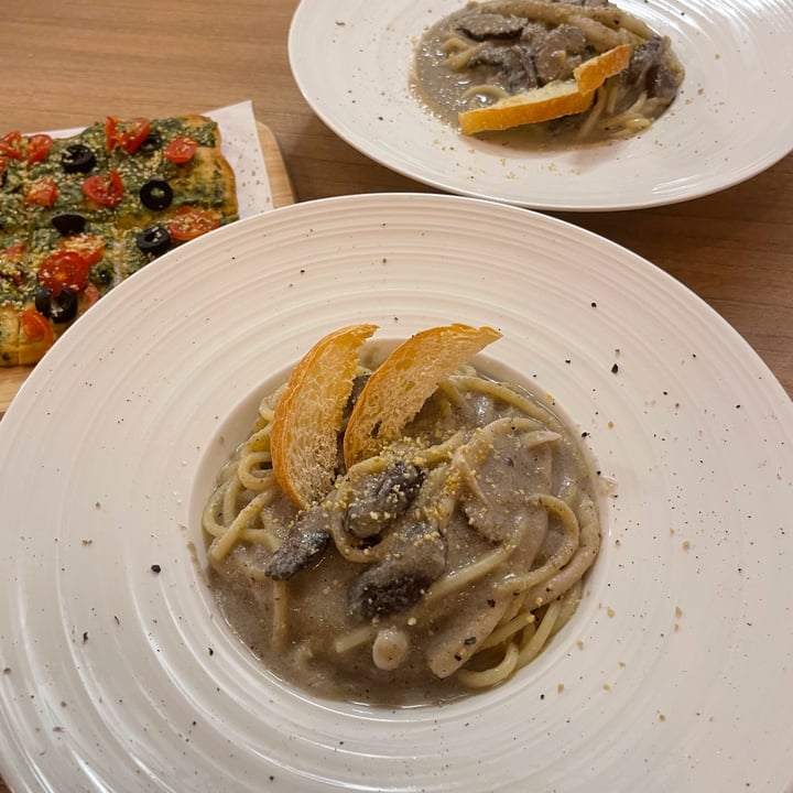 photo of Loving Nature Fortunate Coffee Cafe SG Mushroom Pasta shared by @mehmehrene on  18 Jul 2022 - review