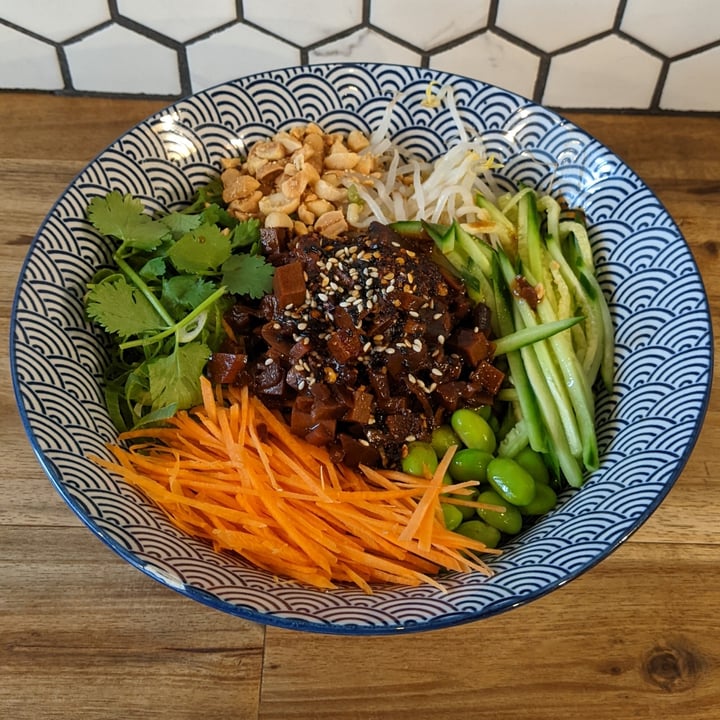 photo of TASTE OF HOME Vegan Zha Jiang Mian shared by @vishika on  10 Feb 2022 - review