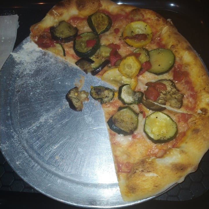 photo of Hervíboro Cocina Vegana Pizza de verduras shared by @gabrielferrucho on  07 Mar 2021 - review