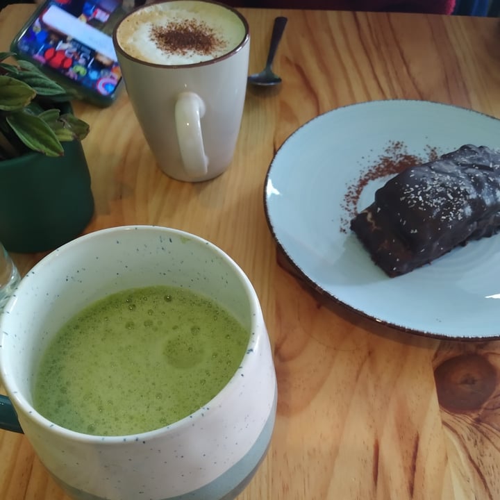 review photo of Spirulina Coffee Shop Turmeric Pancakes, Grilled Nocheese Sandwich And Chocolate Coconut Banana Bar shared by @esioleh on 14 Apr 2022 - review