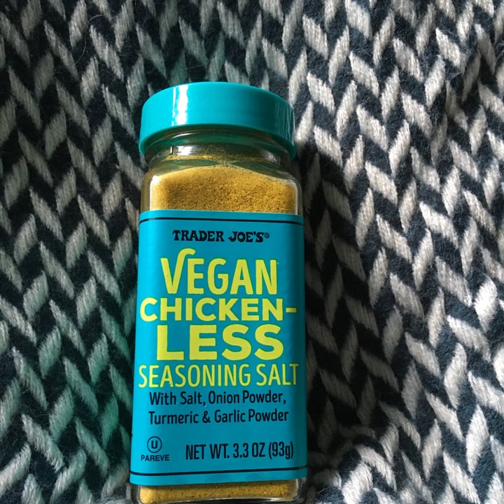 photo of Trader Joe's Vegan Chicken-less Seasoning Salt shared by @niecee21 on  29 Jun 2021 - review