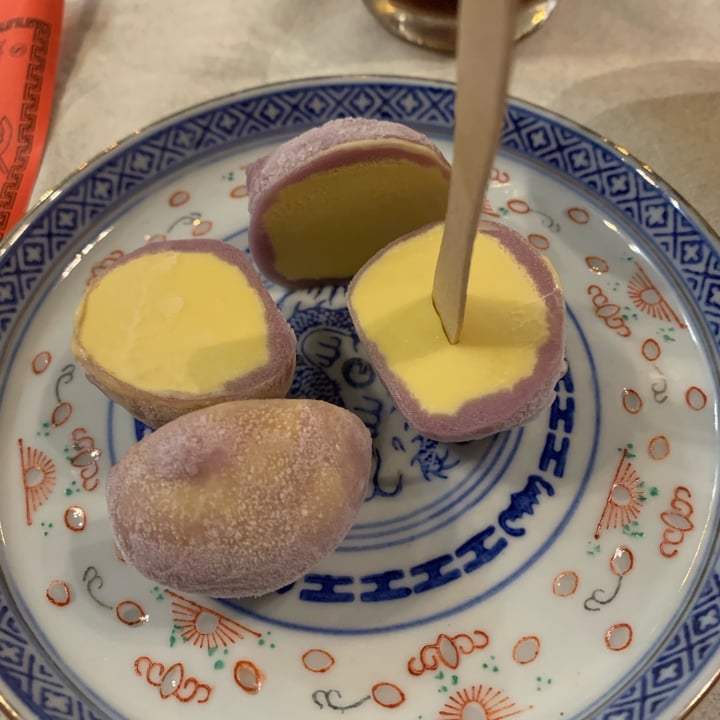 photo of XIANG DIMSUM mochi passion fruit shared by @camirtina on  01 Nov 2022 - review
