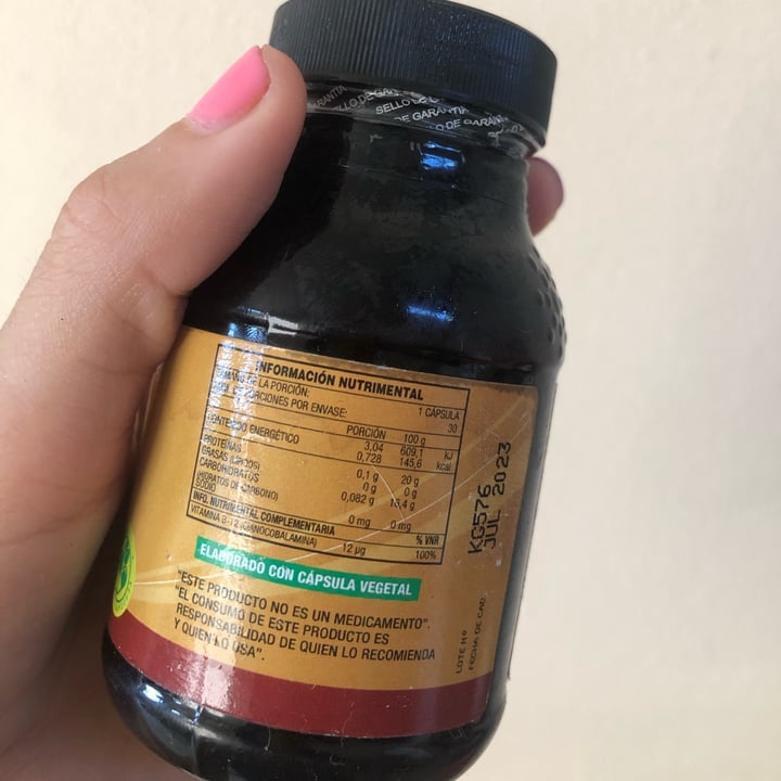 photo of Essential Nutrition B-12 (Cianocobalamina) shared by @daliaponce on  26 Nov 2021 - review