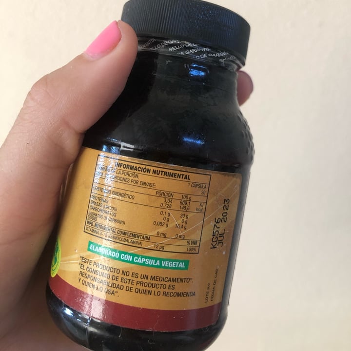 review photo of Essential Nutrition B-12 (Cianocobalamina) shared by @daliaponce on 26 Nov 2021 - review