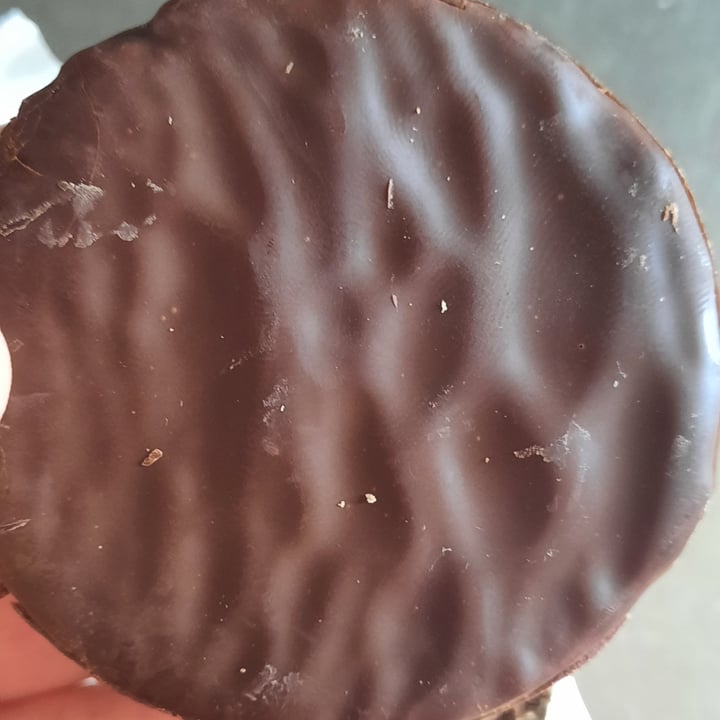 photo of Felices Las Vacas Alfajor negro sin tacc shared by @betianameaurio on  04 Dec 2022 - review
