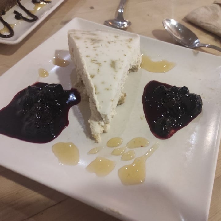 photo of Birosta Cheesecake de lima shared by @jessi on  13 Aug 2022 - review