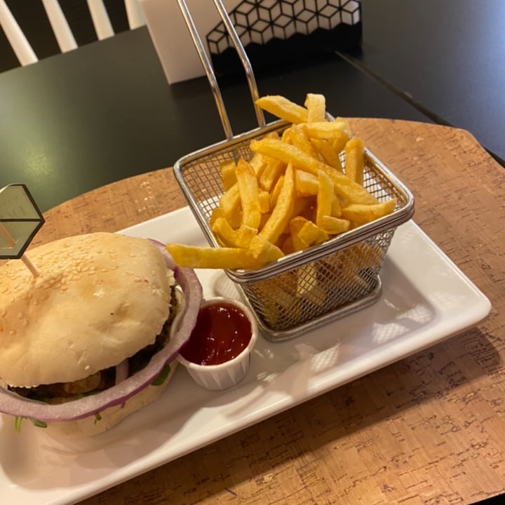 review photo of Hamburgueria DeGema Hamburguer Portobello shared by @martarodriguez13 on 14 Dec 2021 - review