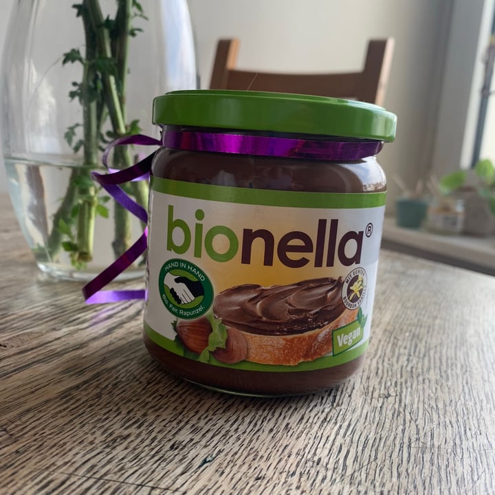 review photo of Bionella Bionella Chocolate Spread Nuss-Nougat-Creme shared by @liv95 on 15 May 2021 - review