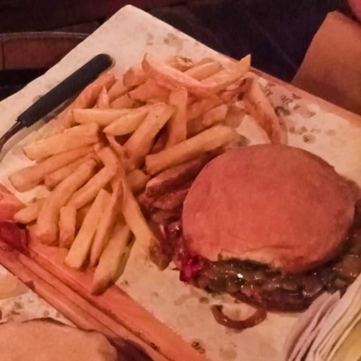 review photo of Nueve Tres Cuartos Bar Vegano Hamburguesa Veggie Doxy shared by @minaaa on 20 Jan 2022 - review