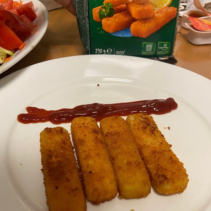 photo of Vemondo Vegan fishfingers shared by @deymar on  23 Jul 2021 - review