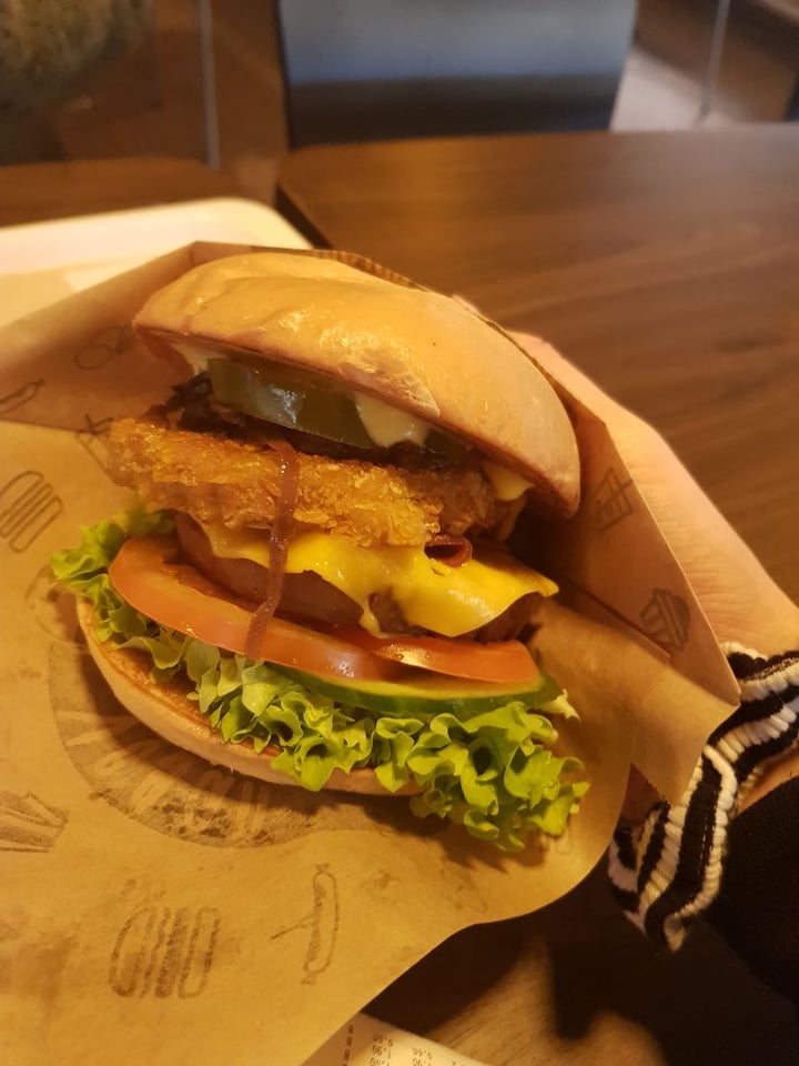 review photo of Vincent Vegan Big Veganski shared by @jumbojulia on 02 Apr 2020 - review