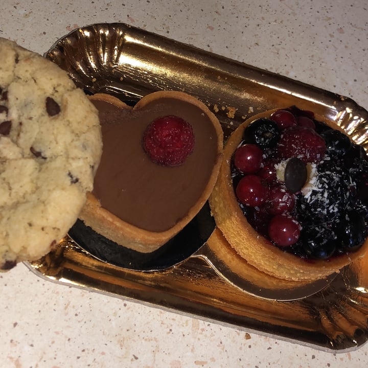 photo of Vegan Art Cookies shared by @manuvegan on  28 Nov 2021 - review