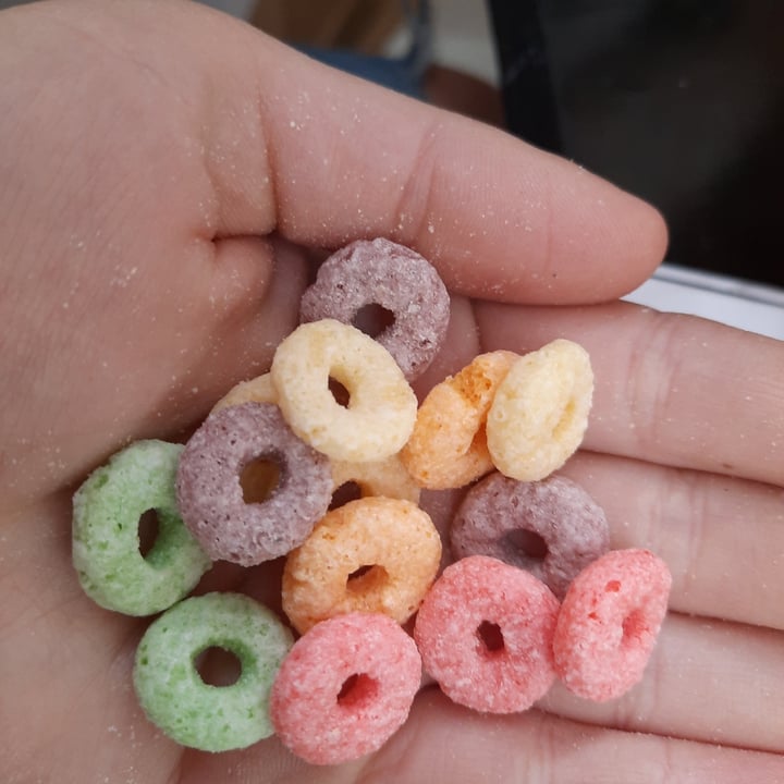 review photo of Kellogg Froot Loops shared by @agustinaterzano on 31 Aug 2021 - review