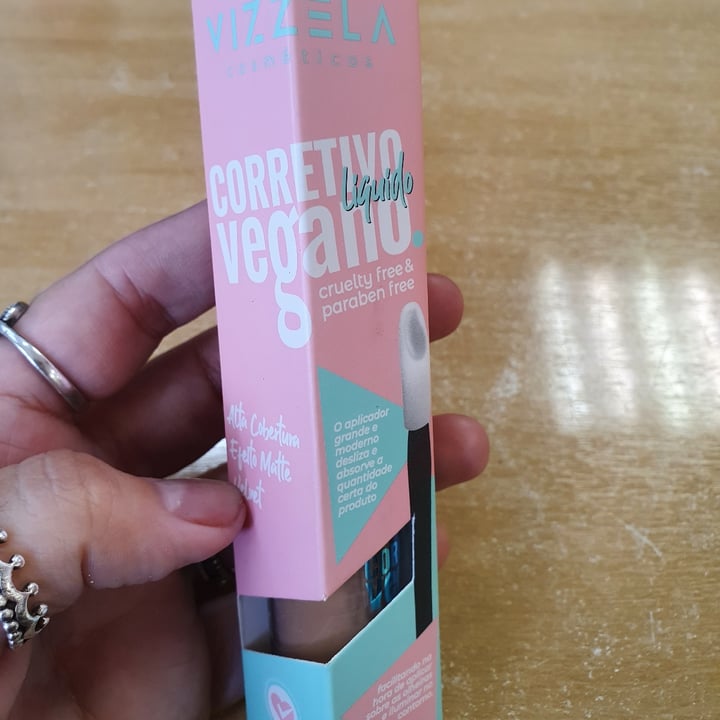 photo of Vizzela Cosméticos Concealer/corretivo shared by @djoaninha on  21 Jul 2021 - review